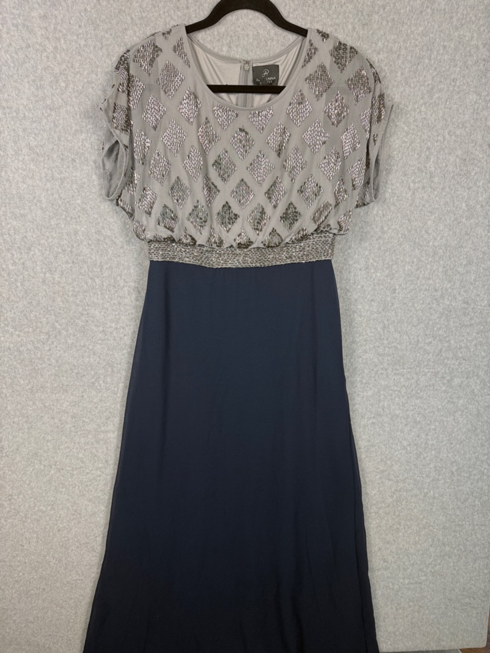 Adrianna Papell Beaded Bodice Navy Formal Gown SZ 8 Petite Elegant Evening Wear - Picture 2 of 9